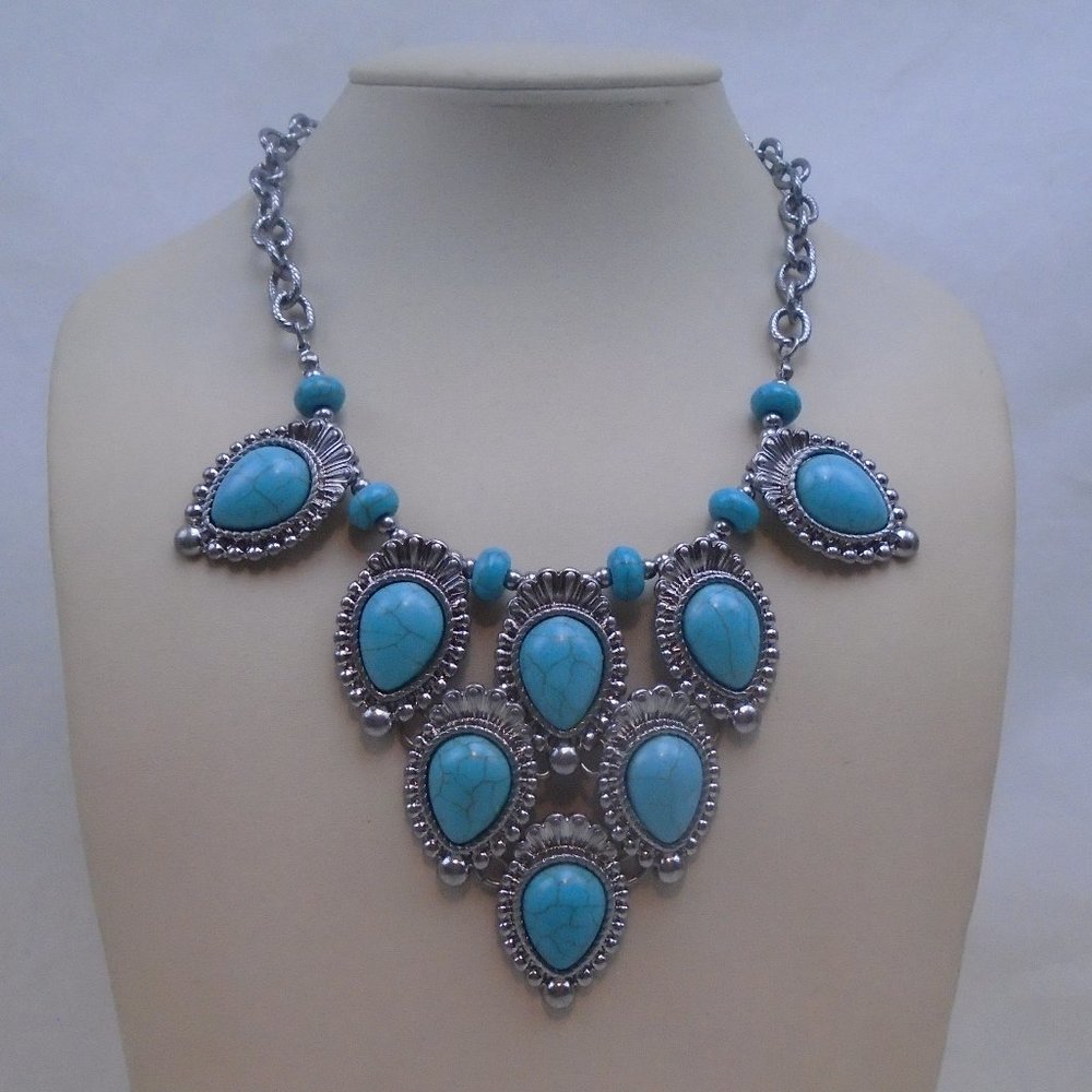 LYDELL NYC TURQUOISE CABACHON OLD SILVER BIB BLUE STATEMENT NECKLACE